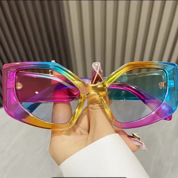 NWOT Y2K Oversized Cat Eye Sunglasses for Women Men - Jelly Color Block Futurist - Picture 1 of 2